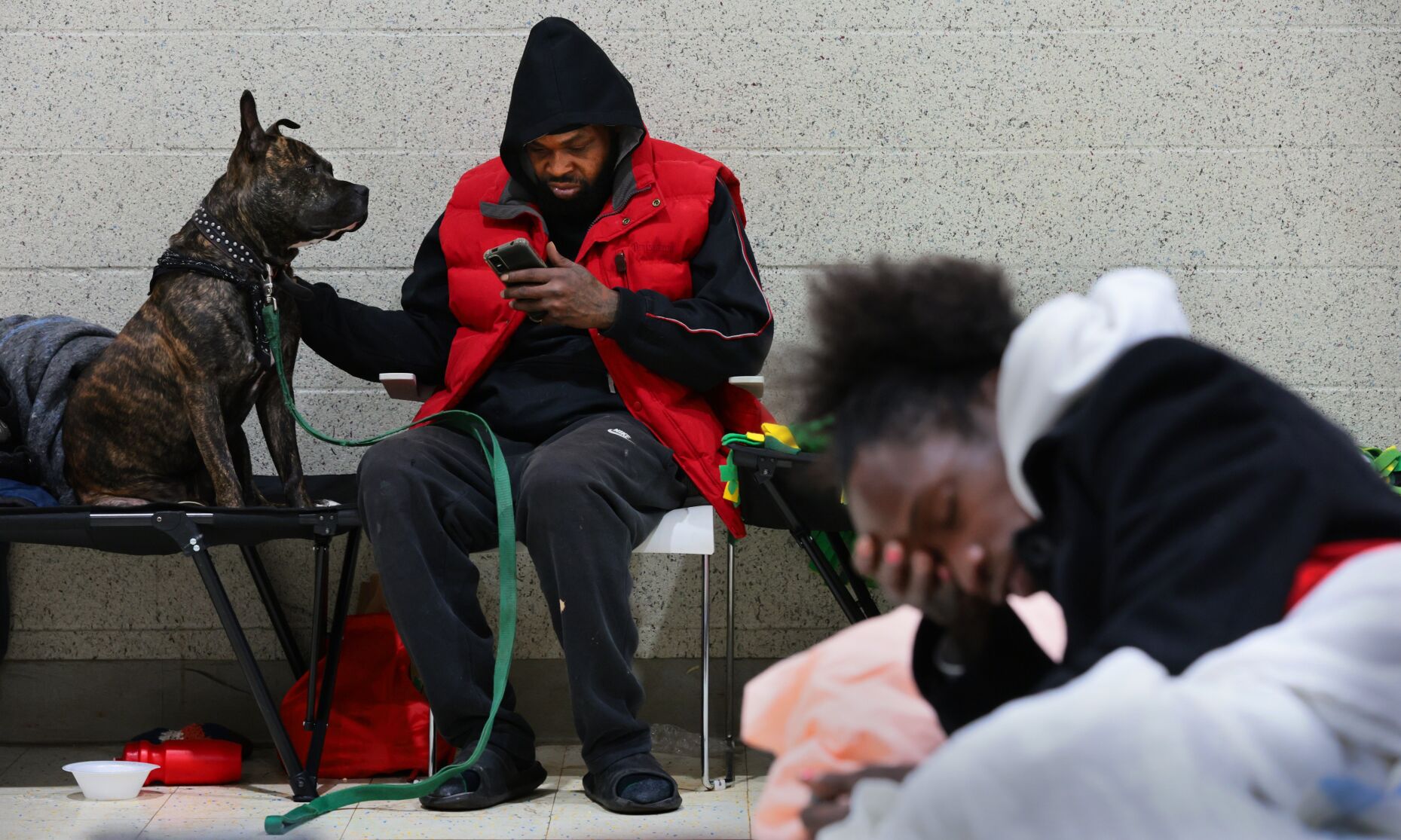 Pop-up shelter opens for unhoused